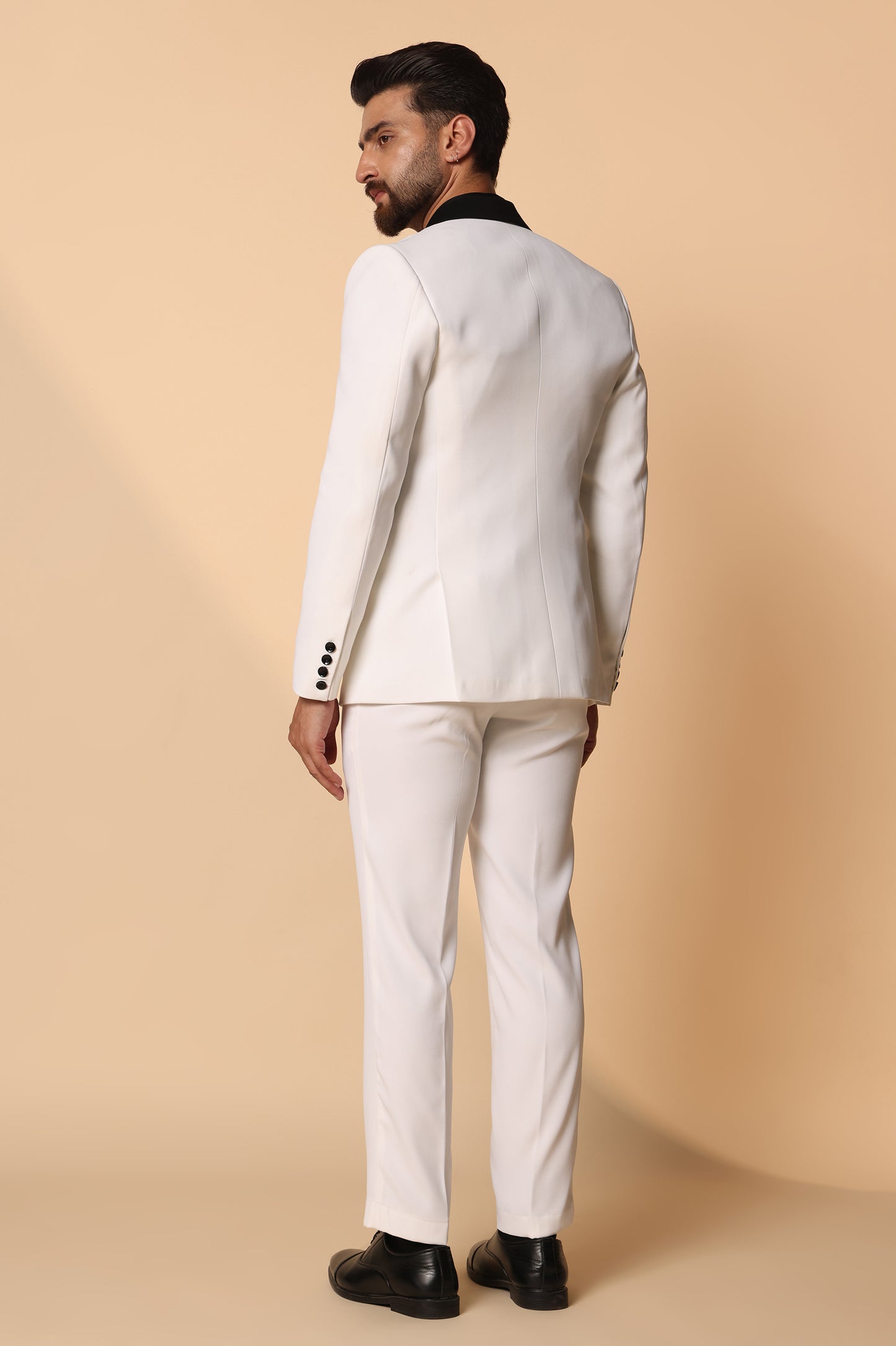 Elysium White Men Textured Single Breasted Slim Fit Formal Suit