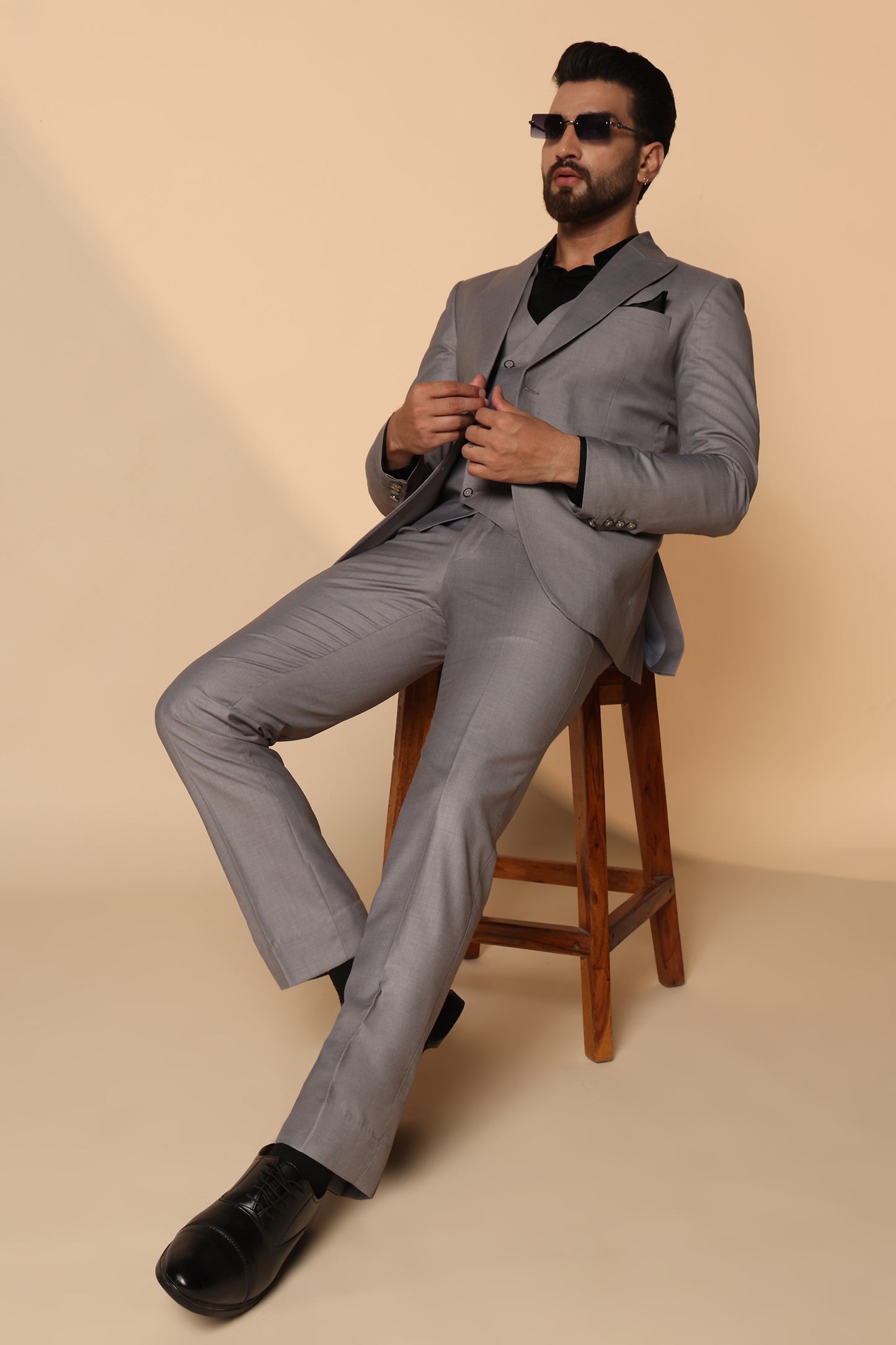 Silver Sage Italian Fit Men's Single Breasted Three Piece Suit