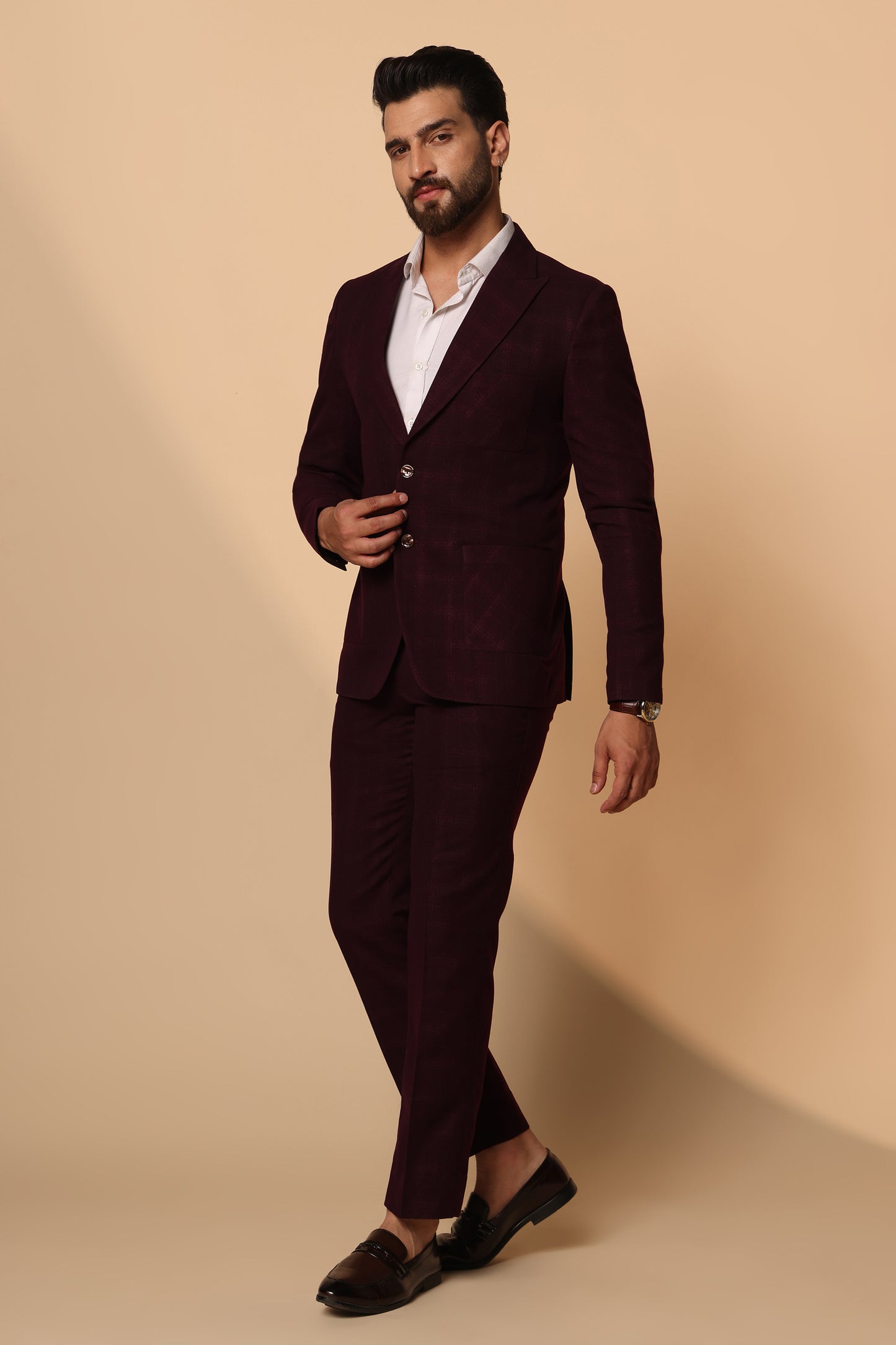 Cherry Charge Italian Fit Men's Single Breasted Suit