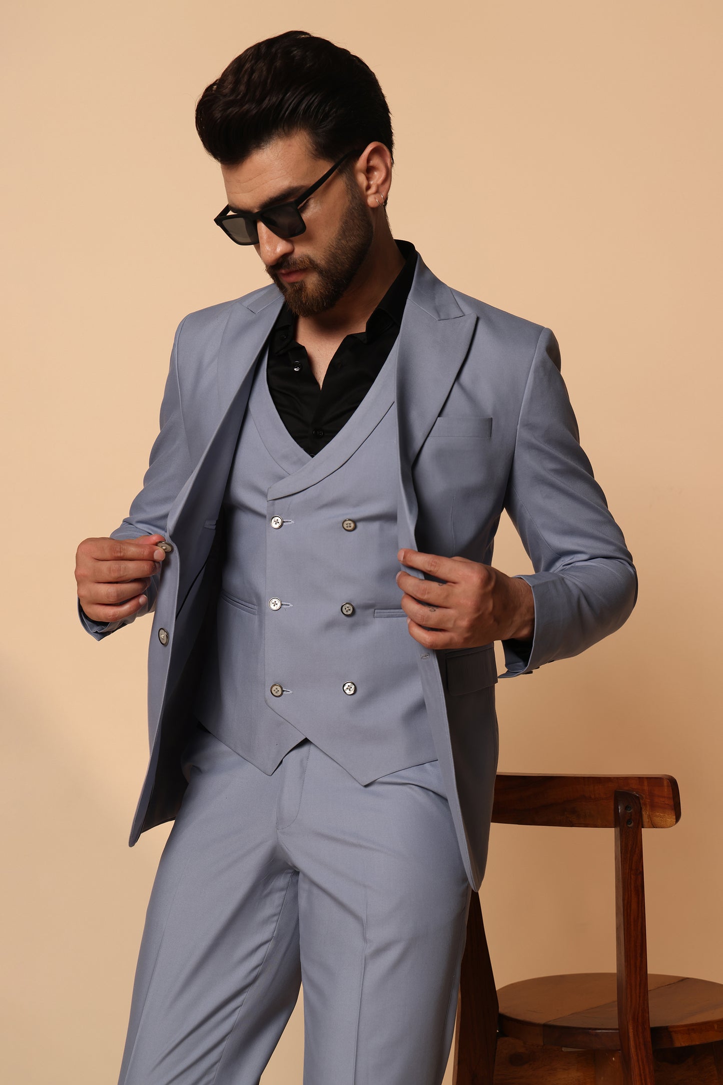Azure Monarch Italian Fit Men's Single Breasted Three Piece Suit