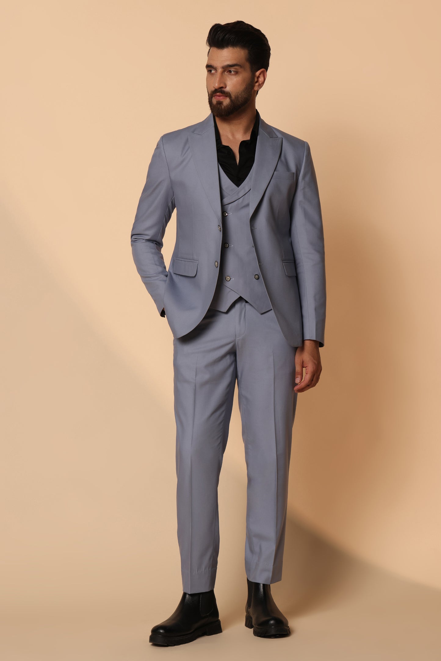 Azure Monarch Italian Fit Men's Single Breasted Three Piece Suit